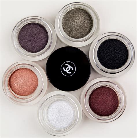 chanel illusion d'ombre eye shadow|Chanel illusion luminous eyeshadow.